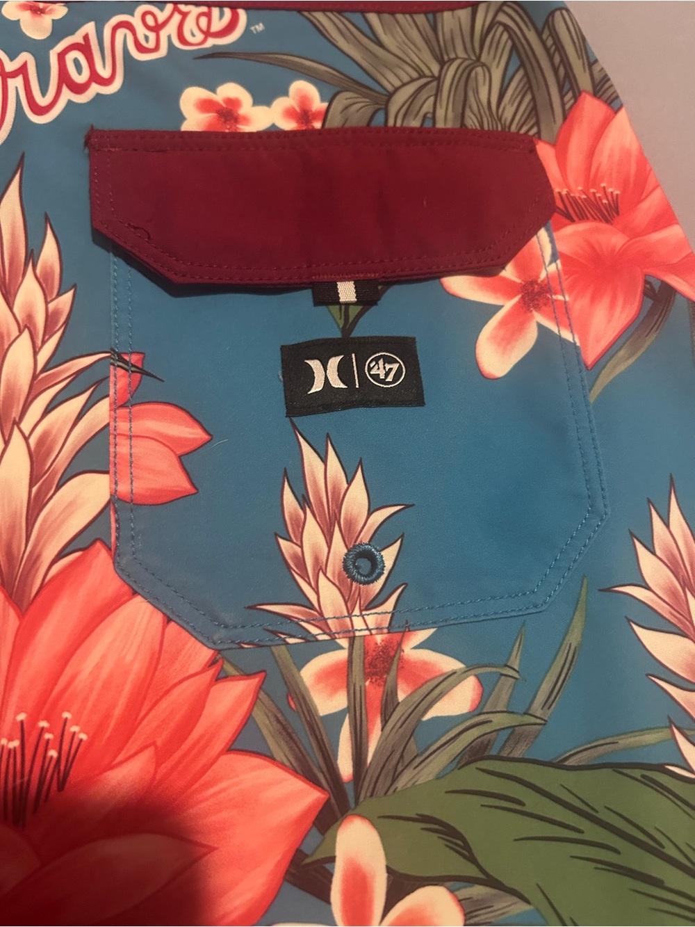 Hurley Atlanta Braves Floral Blue Men's Swim Trunks - Picture 7 of 10
